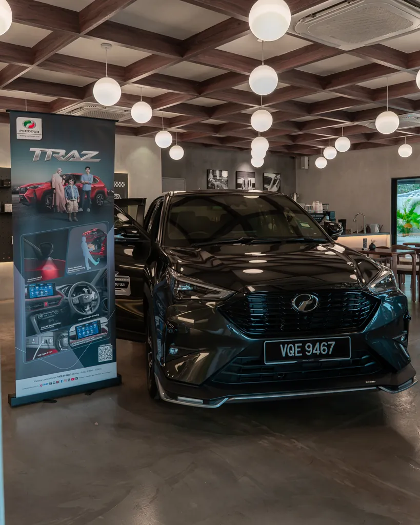 Traz indoor display